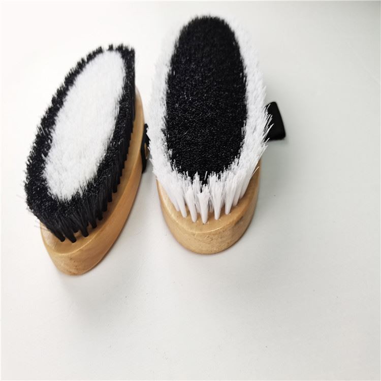 Striphair Horse Brush
